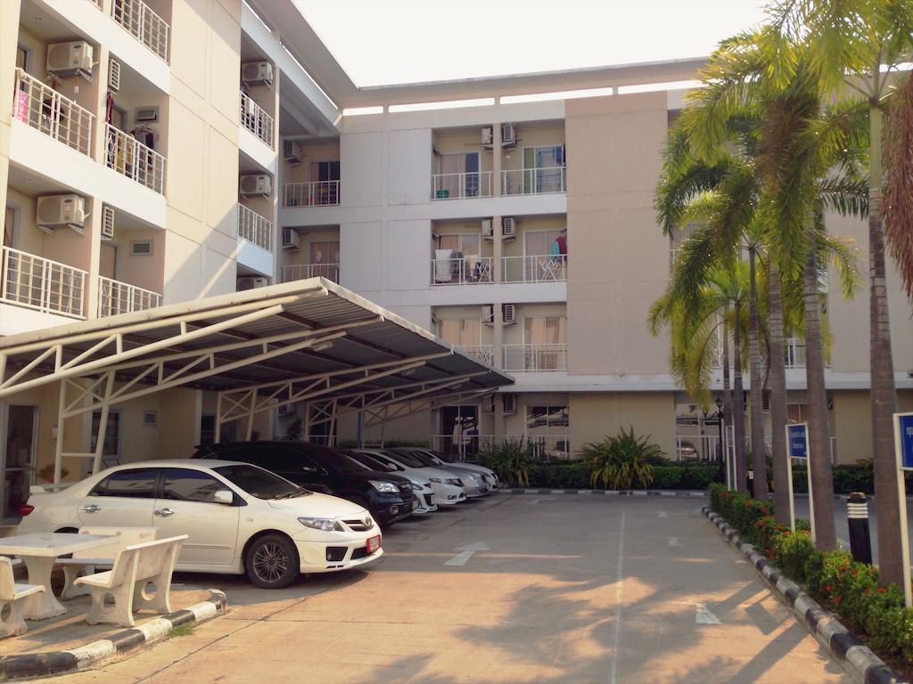 Baanbudsarin Apartment Szingburi Kültér fotó